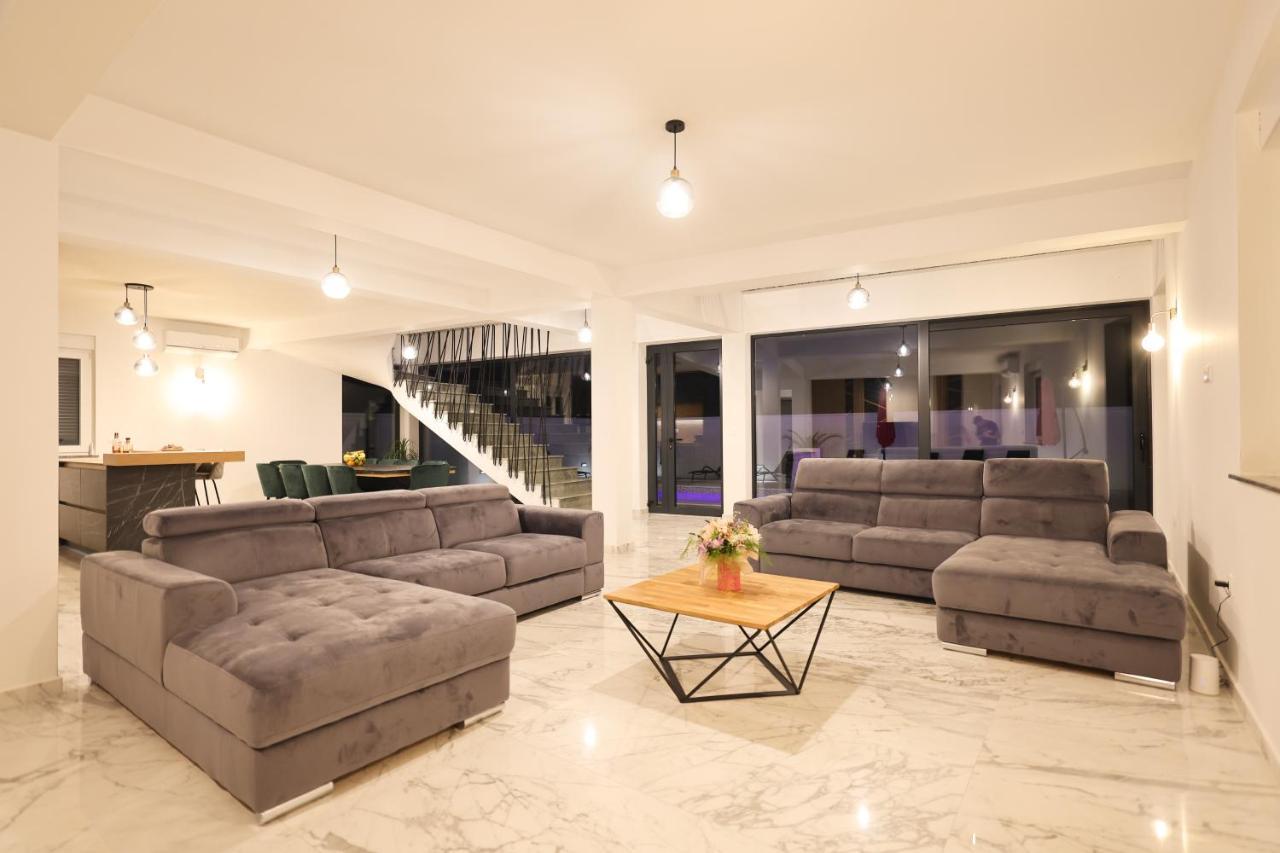 Rhapsody In Green - Luxury Villa In Zadar Crno 外观 照片
