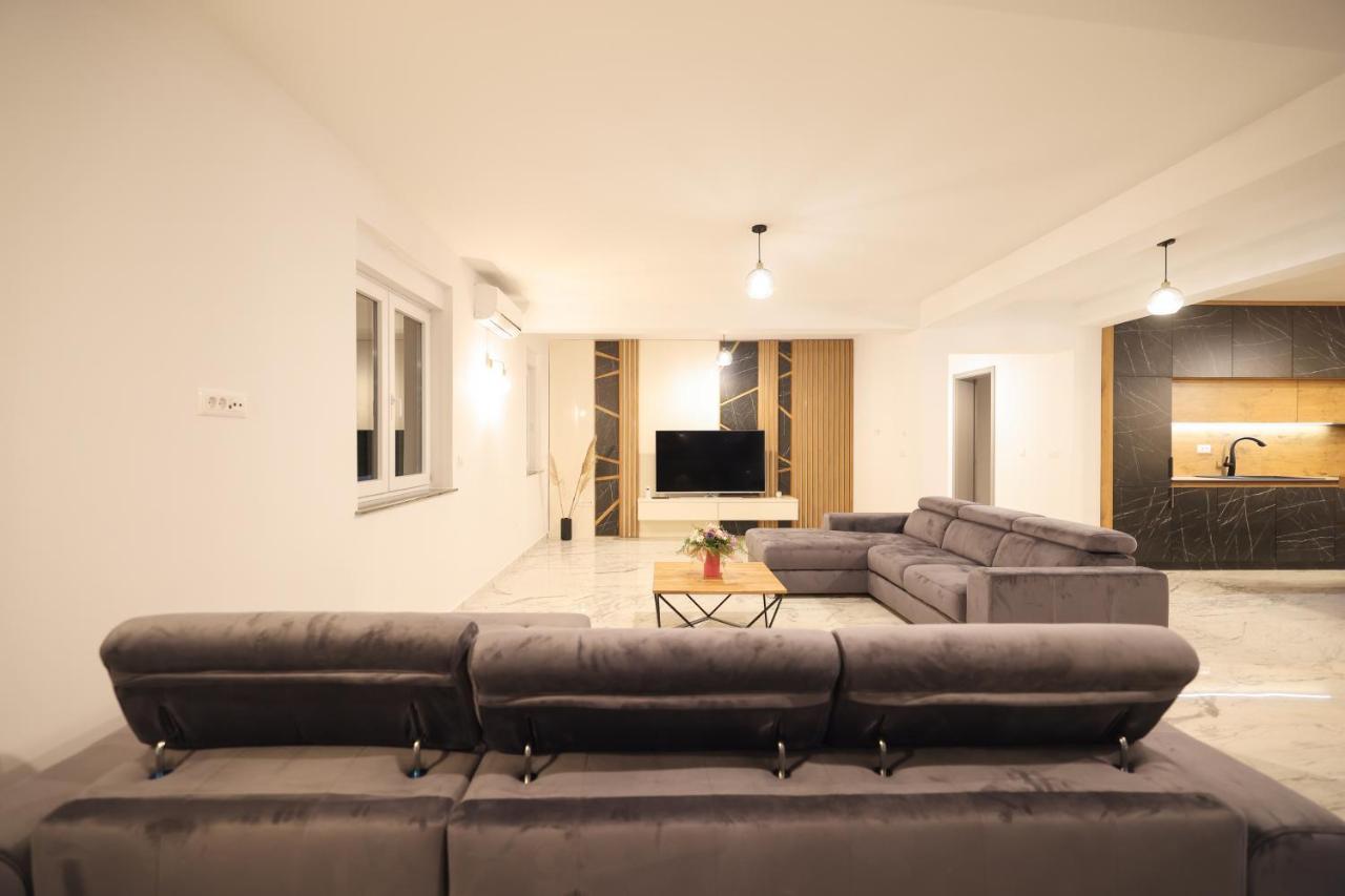 Rhapsody In Green - Luxury Villa In Zadar Crno 外观 照片