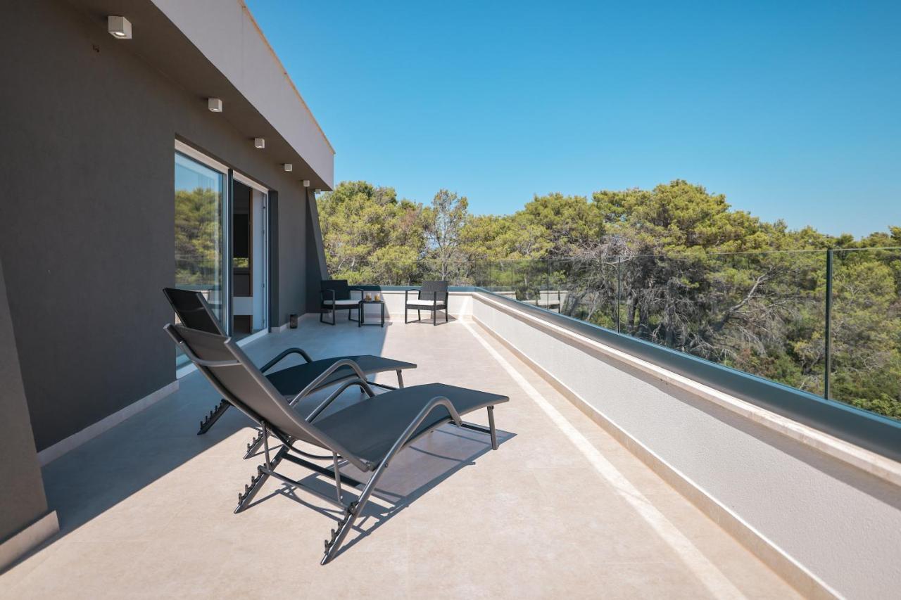 Rhapsody In Green - Luxury Villa In Zadar Crno 外观 照片