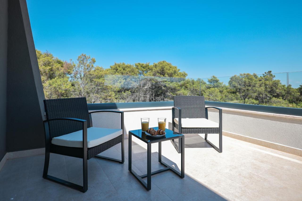 Rhapsody In Green - Luxury Villa In Zadar Crno 外观 照片